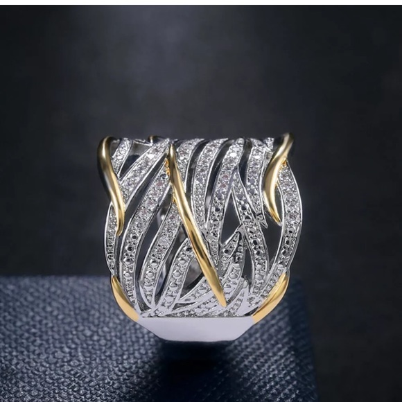 Two Tone 925 Silver White Sapphire Wedding Ring - Picture 5 of 6